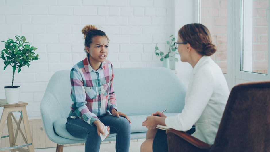 15 Questions to Ask Your Therapist Before the First Session