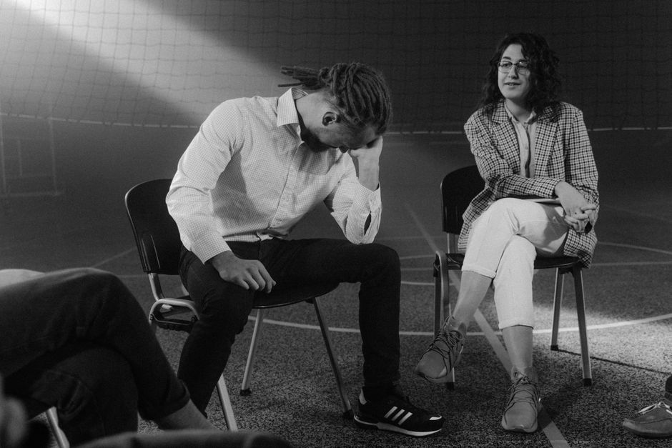 Why Group Therapy Works Better Than Solo Sessions