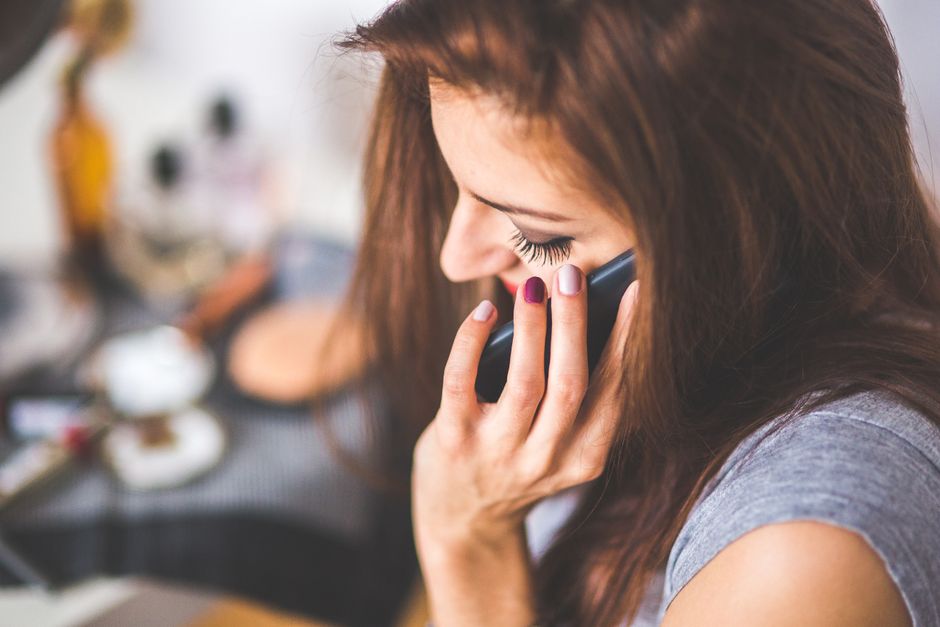 Your Therapist Knows You're Using AI for Mental Health Support