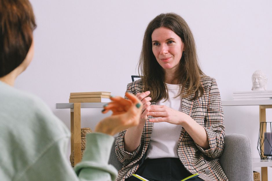 Medication vs Therapy: Which Works Better for Your Mental Health