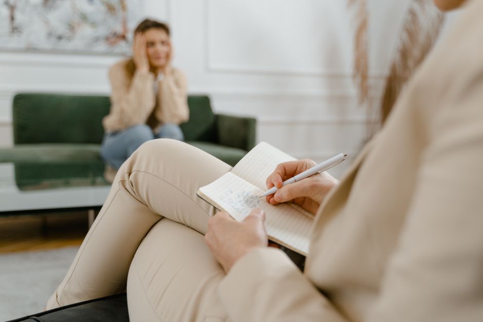 Stop Being Everyone's Therapist: Break the People-Pleasing Cycle